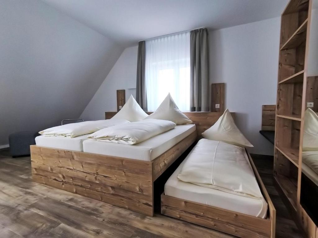 Ferienwohnungen Fewo Landglueck Herrieden Exterior foto